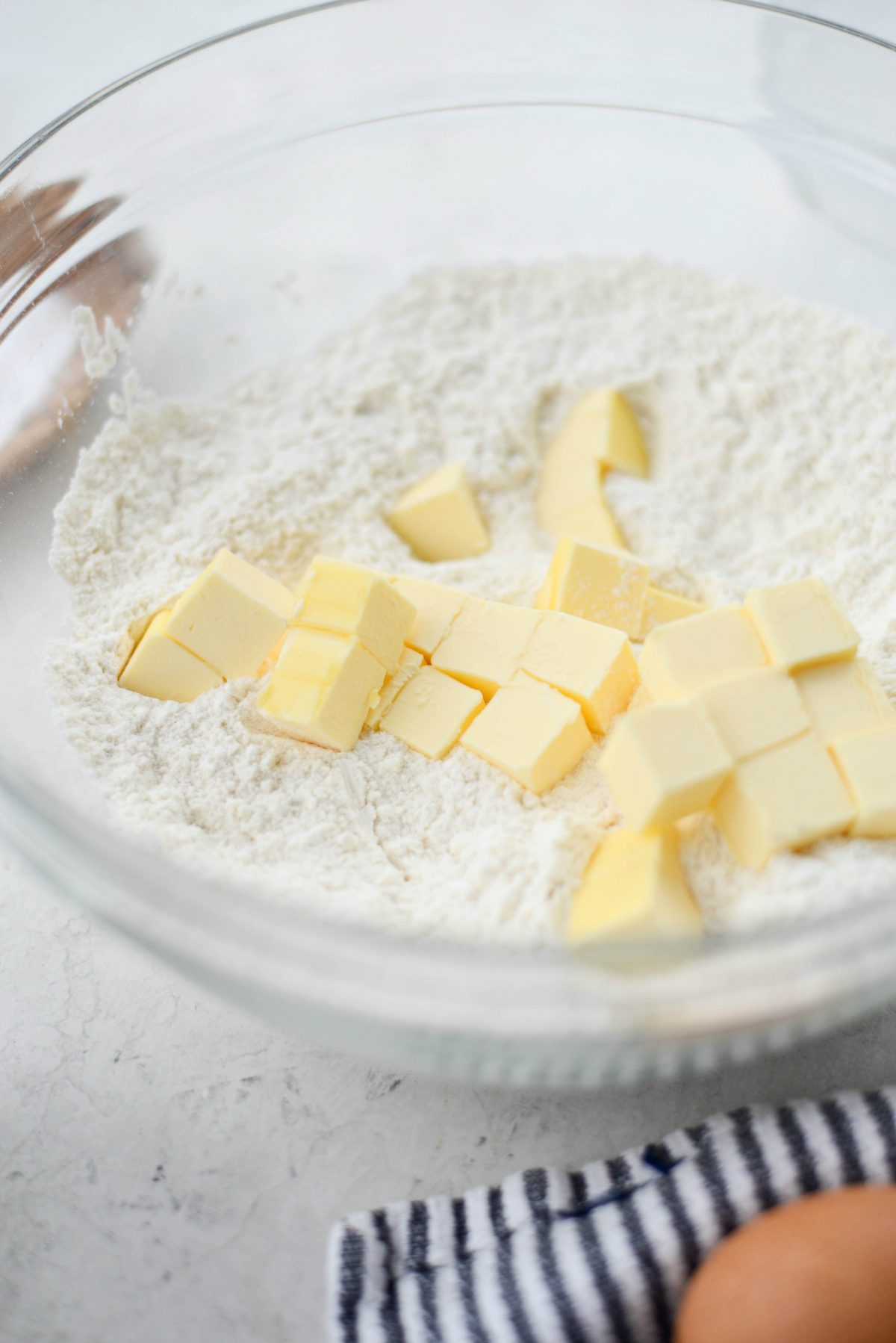 add cold butter to dry ingredients