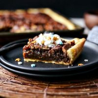 Gingerbread Pecan Slab Pie l SimplyScratch.com #gingerbread #pecan #slab #pie #christmas #thanksgiving #dessert #homemade