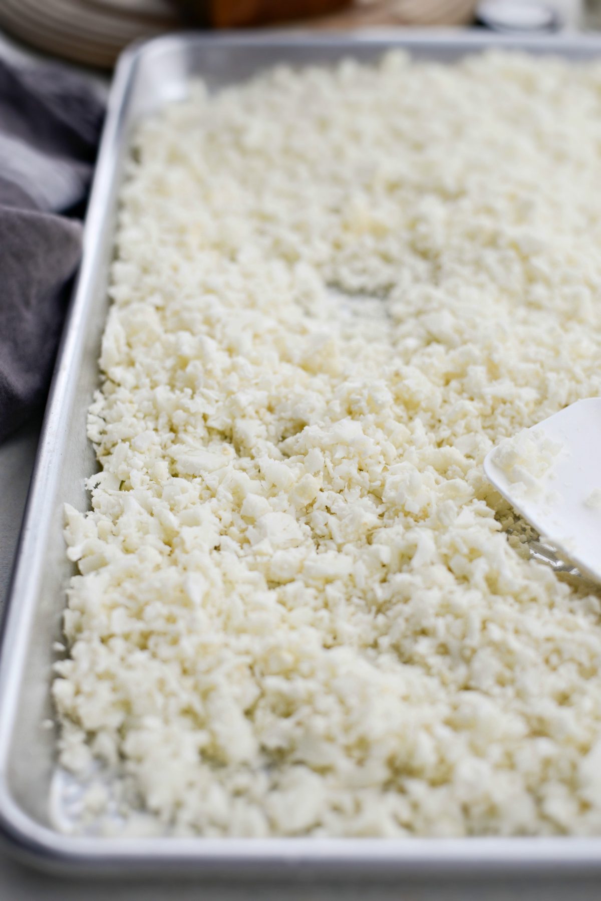 spread cauliflower rice evenly