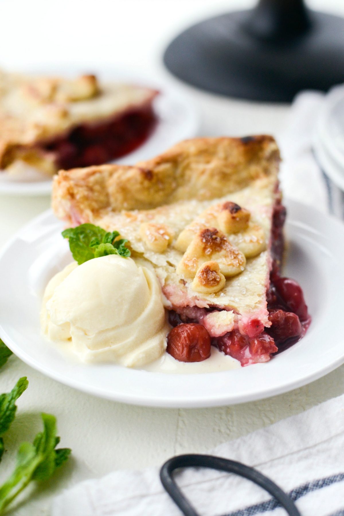 Homemade Cherry Pie 