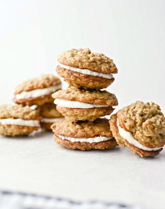 Homemade Oatmeal Cream Pies l SimplyScratch #homemade #oatmeal #creampie #cookies #fromscratch #buttercream #sandwich