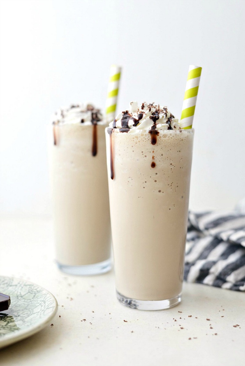 Boozy Baileys and Coffee Milkshake l Recipes to Make On St. Patrick's Day