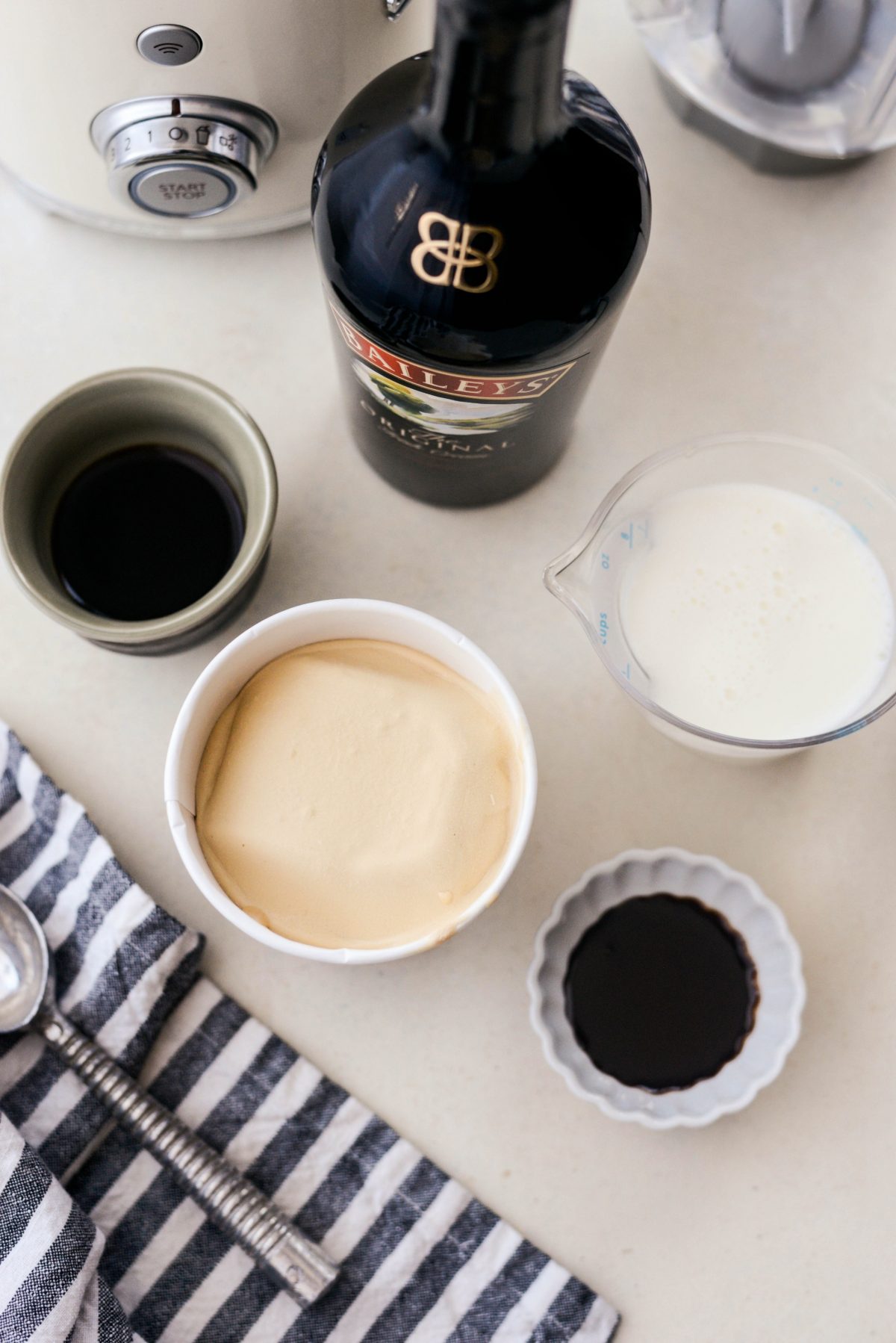 Baileys and Coffee Milkshake ingredients 