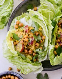 Curried Chicken Salad with Grapes and Cashews l SimplyScratch.com #curry #turmeric #chicken #salad #healthy #grapes #cashews #lunch #easy #recipe