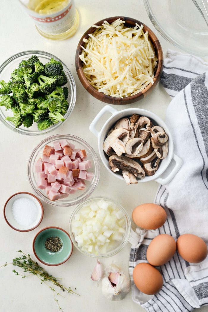 Ingredientes para quiche suizo sin corteza y jamón de brócoli