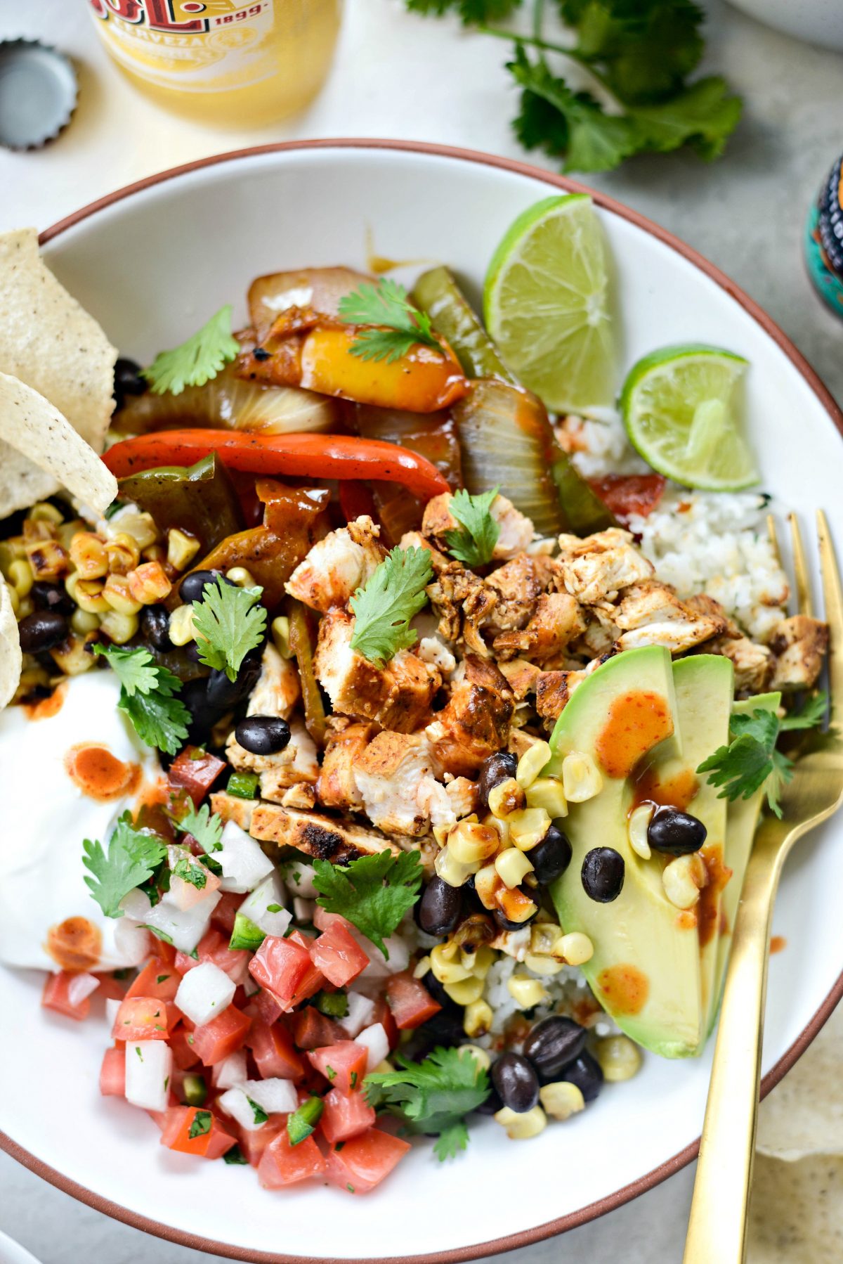 Chipotle Chicken Fajita Rice Bowls l SimplyScratch.com #chipotle #chicken #fajita #ricebowls #dinner #easy