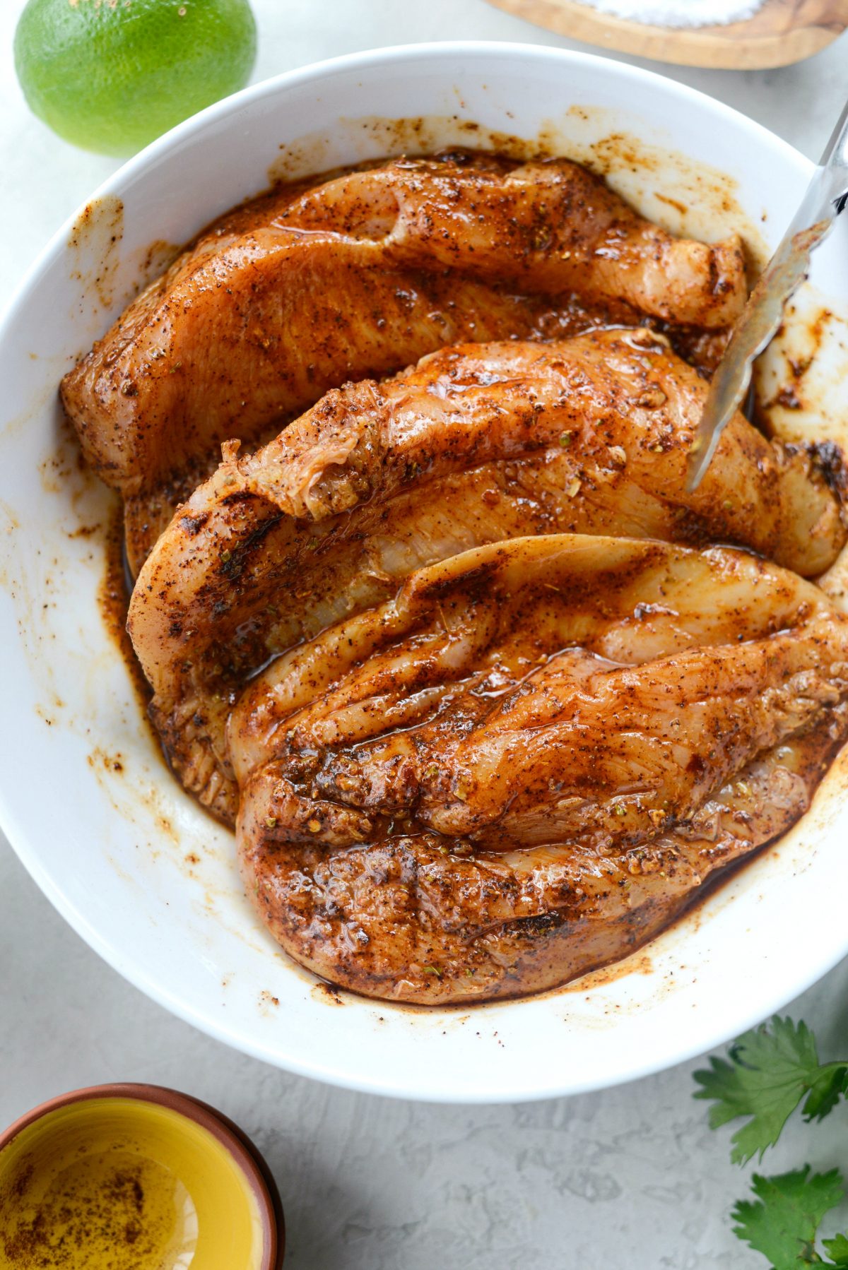 Chipotle Chicken Fajita Rice Bowls l SimplyScratch.com #chipotle #chicken #fajita #ricebowls #dinner #easy