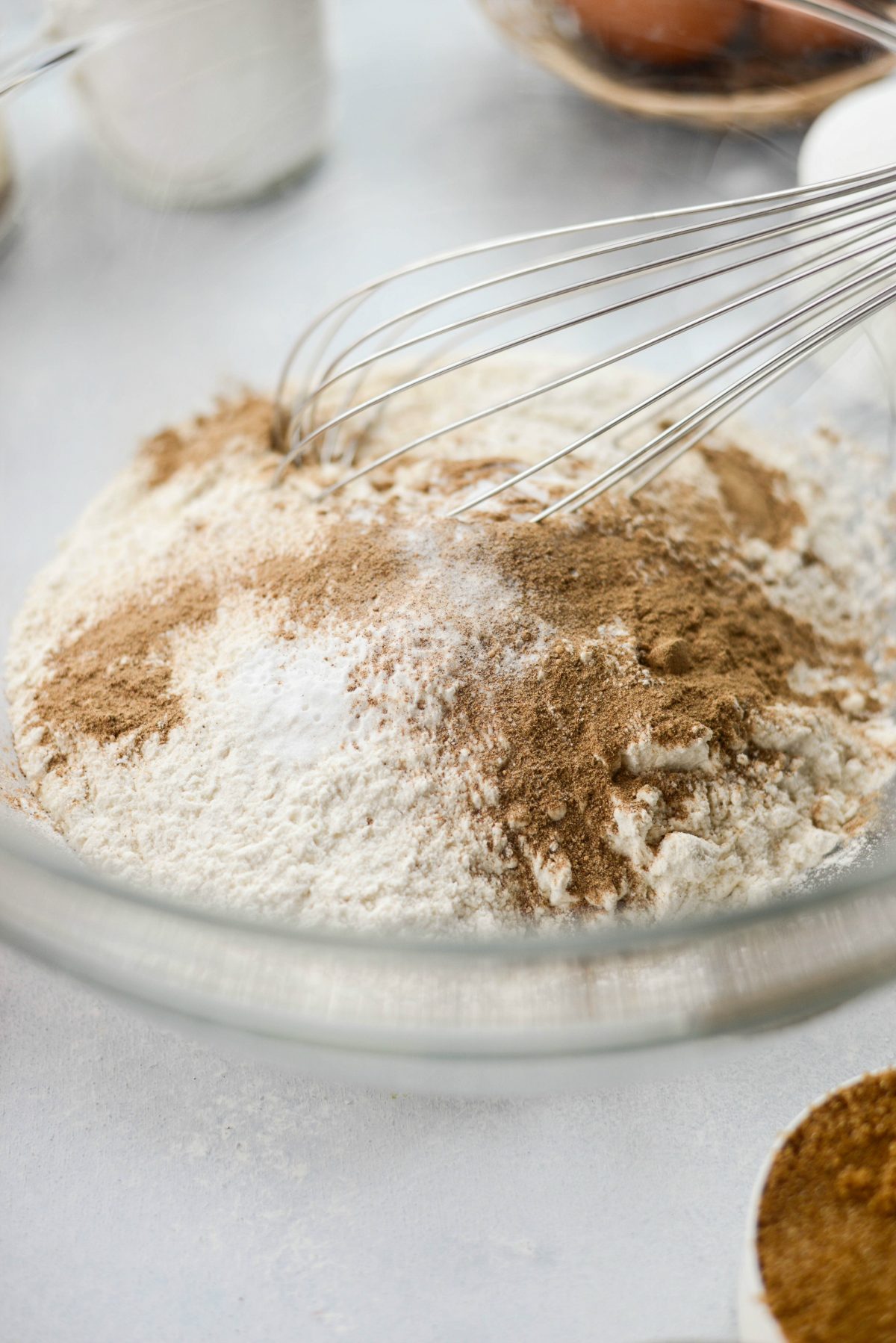 Measure out dry ingredients into a bowl.