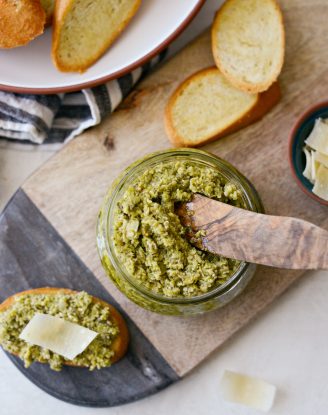 Castelvetrano Olive Tapenade l SimplyScratch.com #olives #tapenade #appetizer #easy #spread