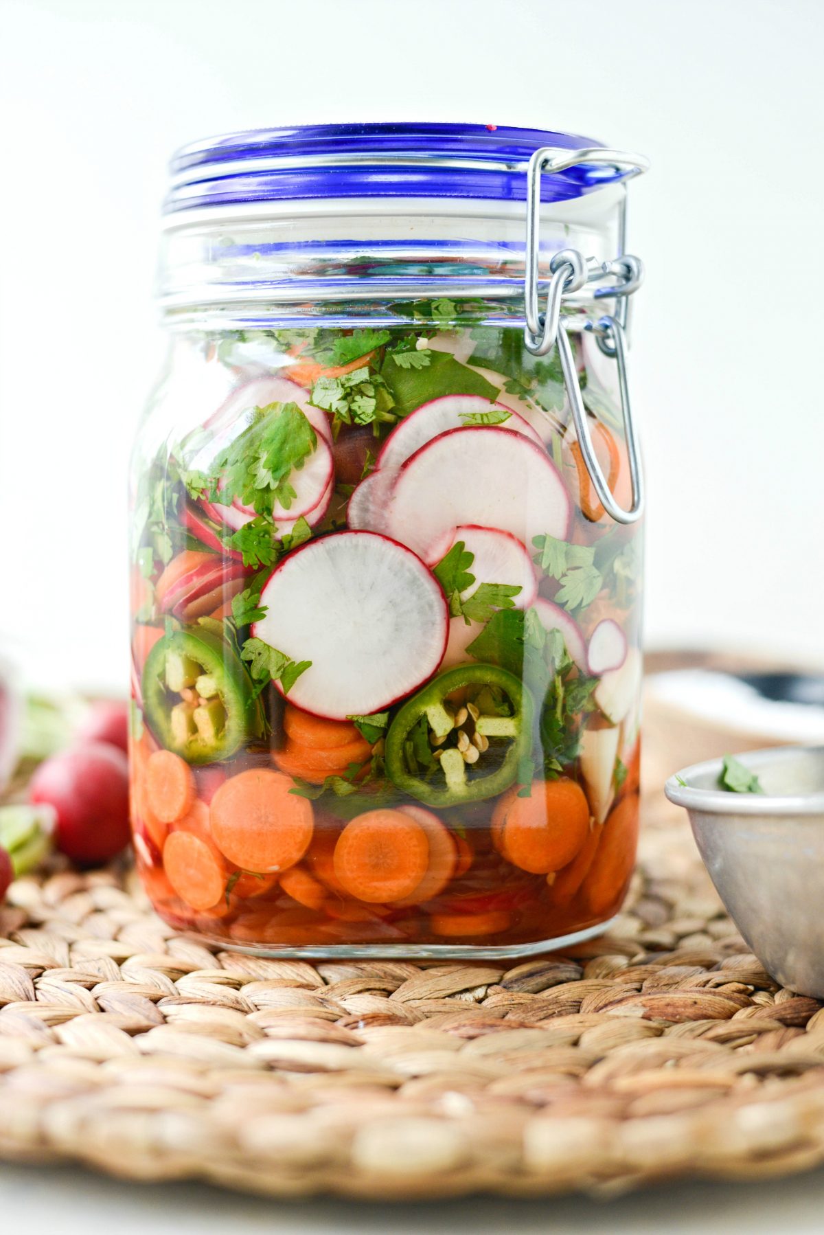 Spicy Pickled Vegetables l SimplyScratch.com #quickpickles #easy #pickled #vegetables #recipe #refrigeratorpickles #summerrecipe