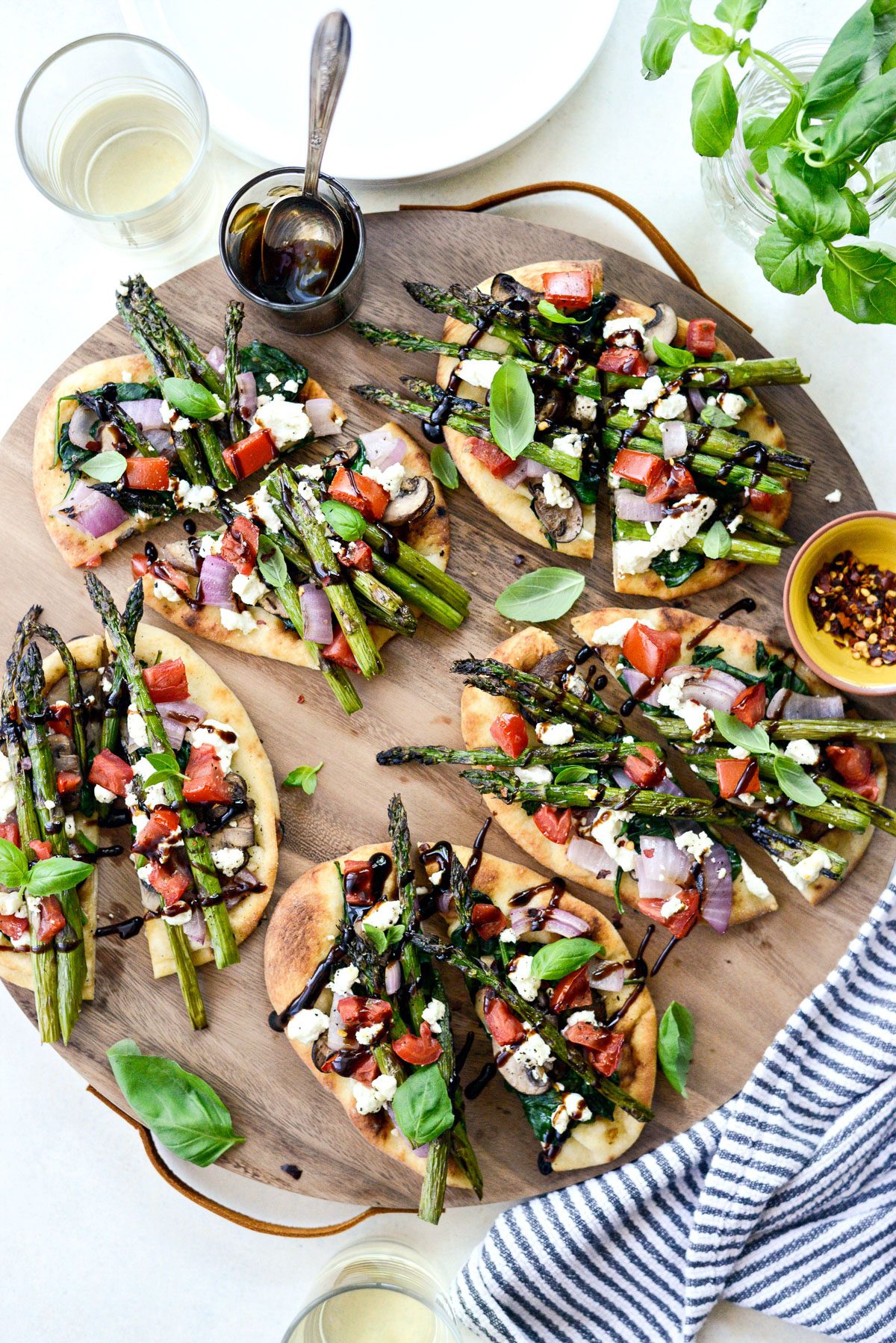 Vegetable and Goat Cheese Flatbread l SimplyScratch.com #grilling #grillingrecipe #vegetable #flatbread #asparagus #goatcheese #easyrecipe