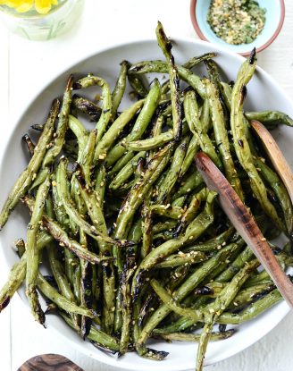 Grilled Green Beans l SimplyScratch.com #grilling #grilled #greenbeans #healthy #easy #sidedish #howtogrillgreenbeans