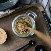 Homemade Montreal Chicken Seasoning Recipe l SimplyScratch.com #homemade #montreal #chicken #seasoning #recipe #spiceblend #fromscratch