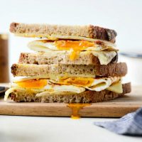 Best Fried Egg Sandwich l SimplyScratch.com #breakfast #sandwich #eggs #cheese #best