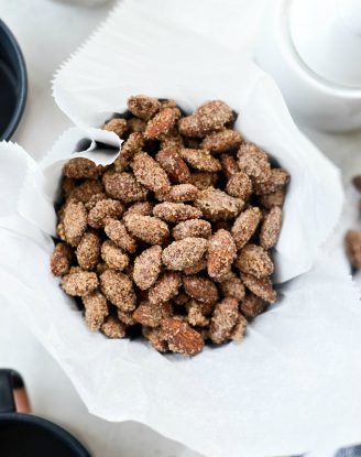 Cinnamon Sugar Almonds l SimplyScratch.com #almonds #cinnamon #sugar #snack #holiday #recipe #almondhaus #mallalmonds