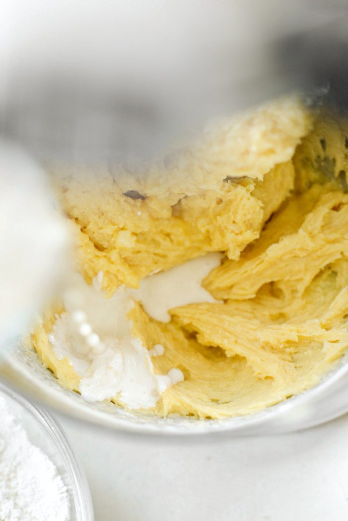 pour in vanilla buttermilk