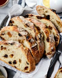 No-Knead Cinnamon Raisin Bread l SimplyScratch.com #noknead #homeamde #dutchoven #cinnamon #raisin #bread #fromscratch #simplyscratch