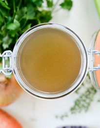 Slow Cooker Chicken Stock l SimplyScratch.com #homemade #fromscratch #slowcooker #chickenstock #chicken #simplyscratch