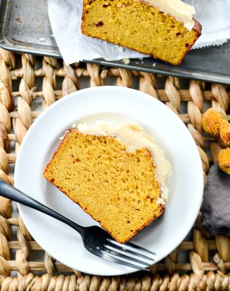 Ginger Pumpkin Bread l SimplyScratch.com #ginger #pumpkin #bread #quickbread #sweetbread #simplyscratch #maple #brownbutter #icing #fall #baking