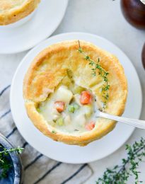 Homemade Chicken Pot Pie l SimplyScratch.com #homemade #fromscratch #chickenpotpie #chicken #recipe #bestchickenpotpie #simplyscratch #dinner