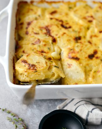 Easy Scalloped Potatoes l SimplyScratch.com #holiday #homemade #fromscratch #scalloped #potatoes #sidedish #casserole