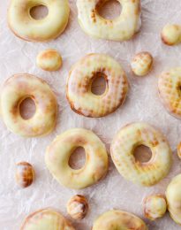 Air Fryer Glazed Doughnts l SimplyScratch.com #airfryer #airfried #doughnuts #homemade #fromscratch