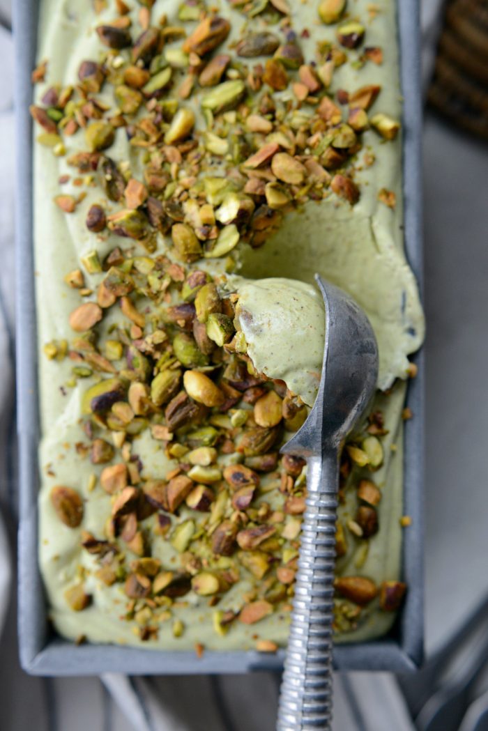 No-Churn Pistachio Ice Cream l SimplyScratch.com #nochurn #icecream #pistachio #nut #easy #dessert