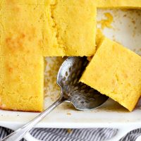 Your Basic Cornbread Recipe l SimplyScratch.com #basic #cornbread #homemade #fromscratch #buttermilk #easy