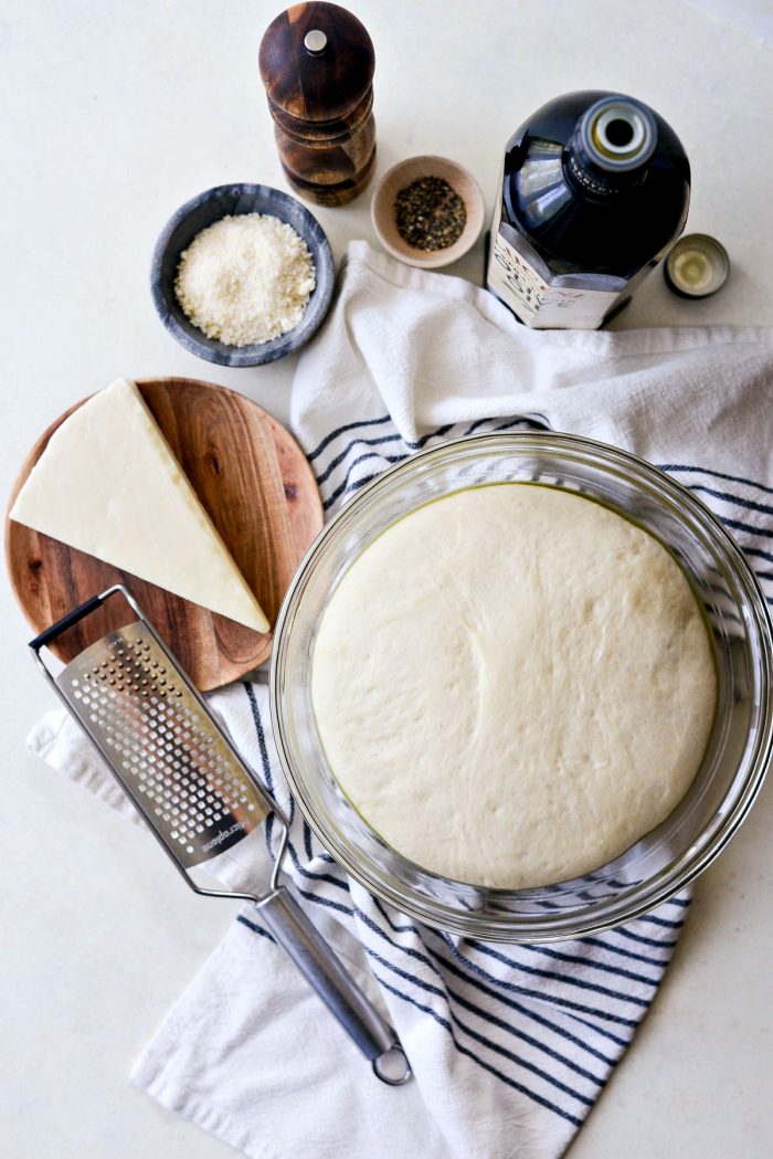 cacio e pepe pizza ingredients