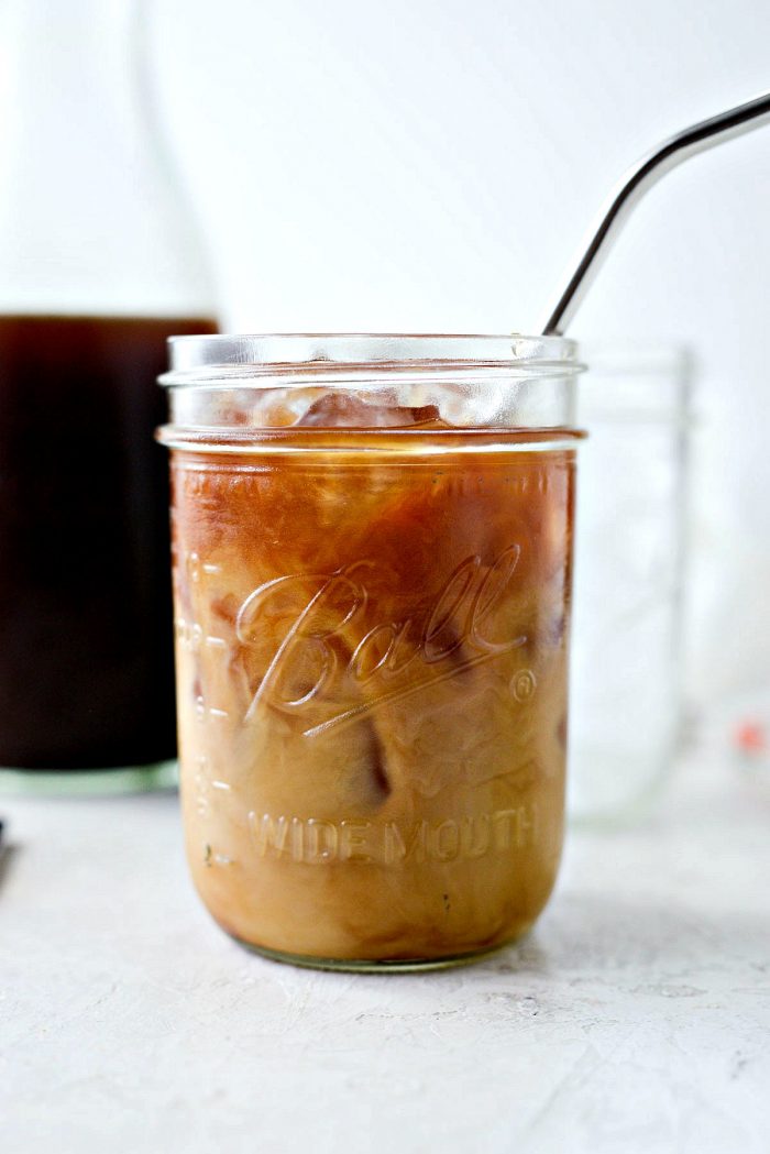 iced coffee using Easy Homemade Cold Brew Coffee