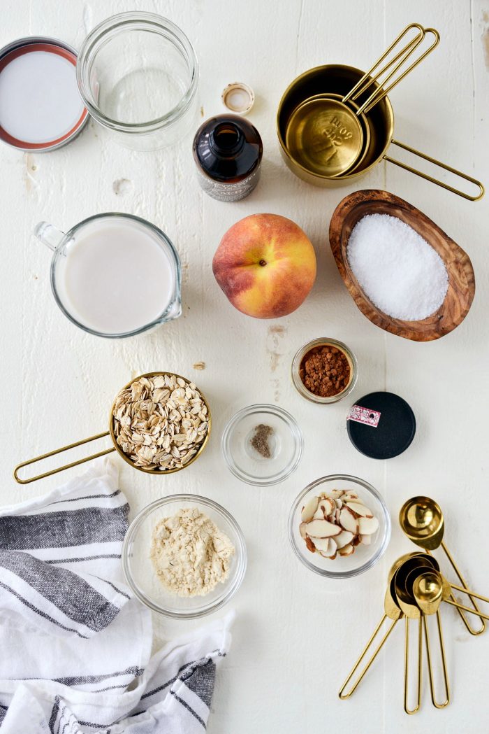 Vanilla Peach Overnight Oats ingredients