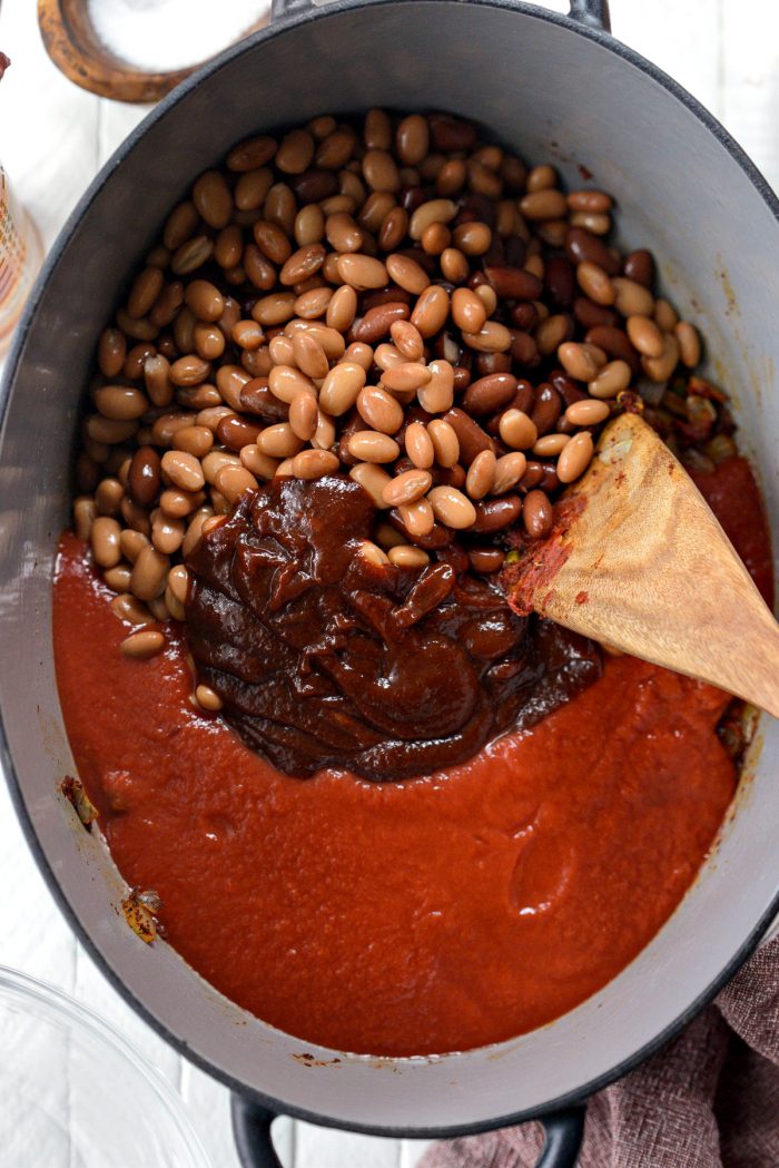 beans, bbq sauce and tomato sauce added to the pot.