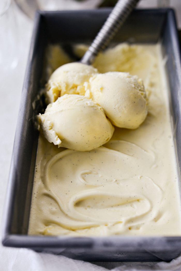 Scoops of vanilla bean gelato.