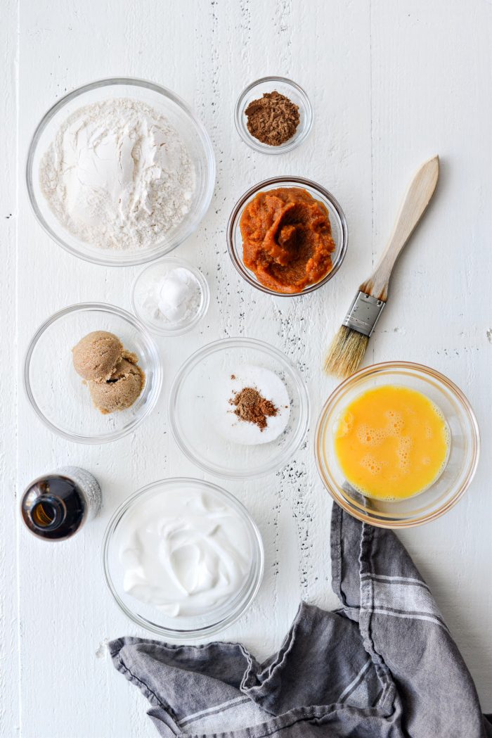 Air Fryer Pumpkin Spice Bagels ingredients.