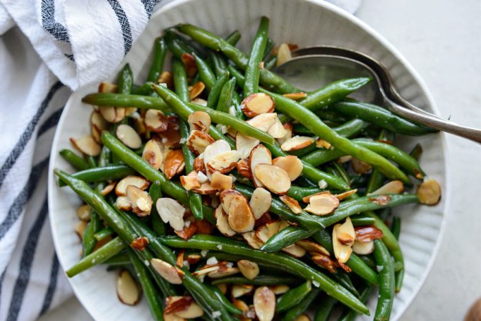 Garlicky Green Beans Almondine - Simply Scratch