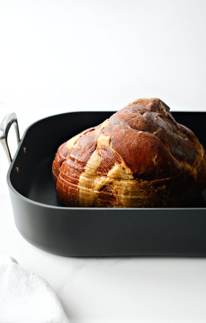 Place ham in roasting pan