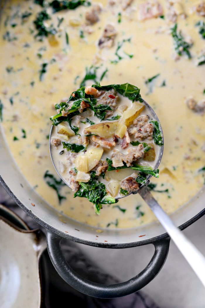 ladle of zuppa toscana