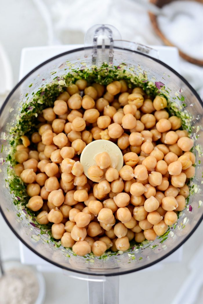 add chickpeas to food processor