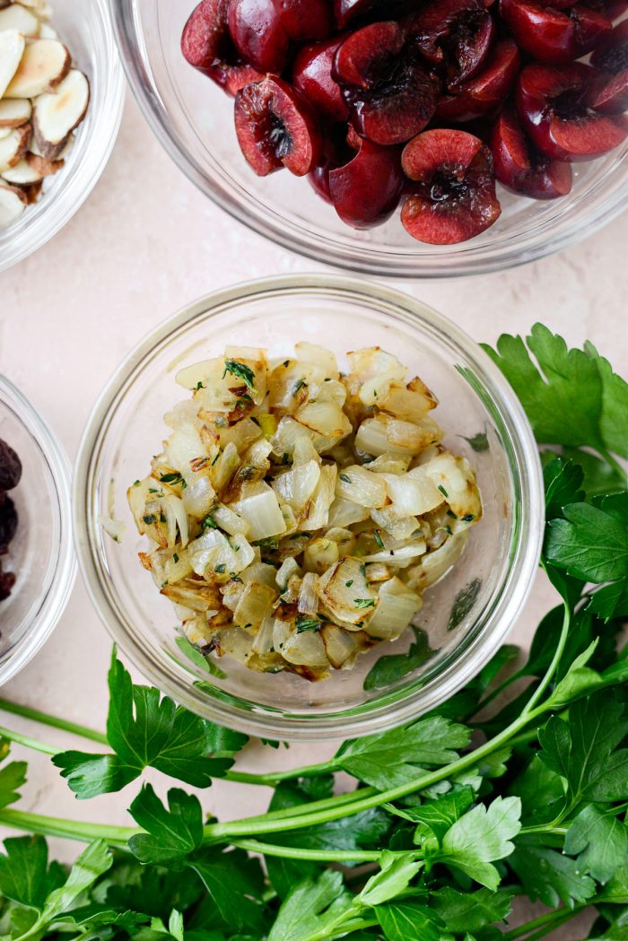 sauteed onions with thyme