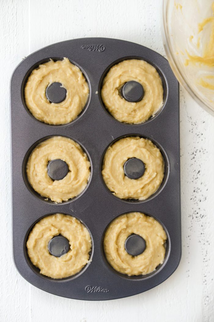 fill doughnut pans