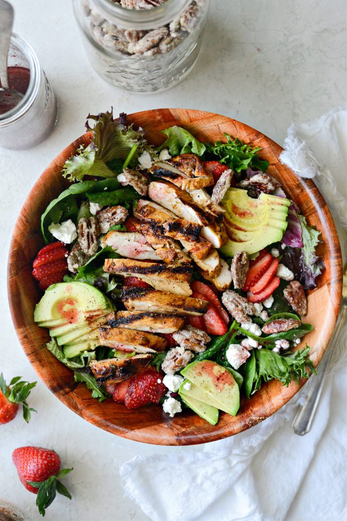 Ensalada Primavera De Queso De Cabra Y Fresas