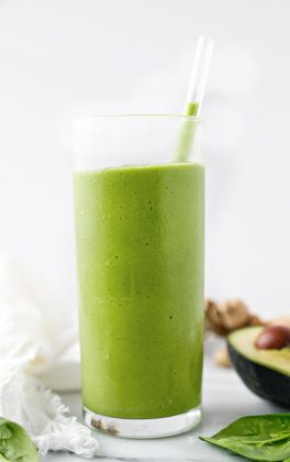 https://www.simplyscratch.com/wp-content/uploads/2021/05/Favorite-Healthy-Green-Smoothie-Recipe-l-SimplyScratch-15-264x420.jpg