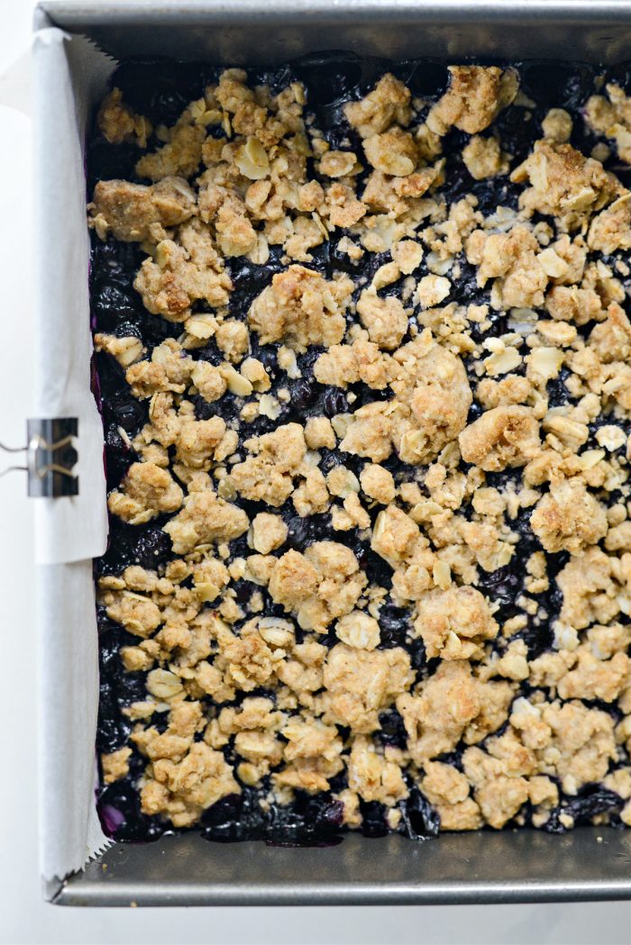 baked Blueberry Oatmeal Crumble Pie Bars