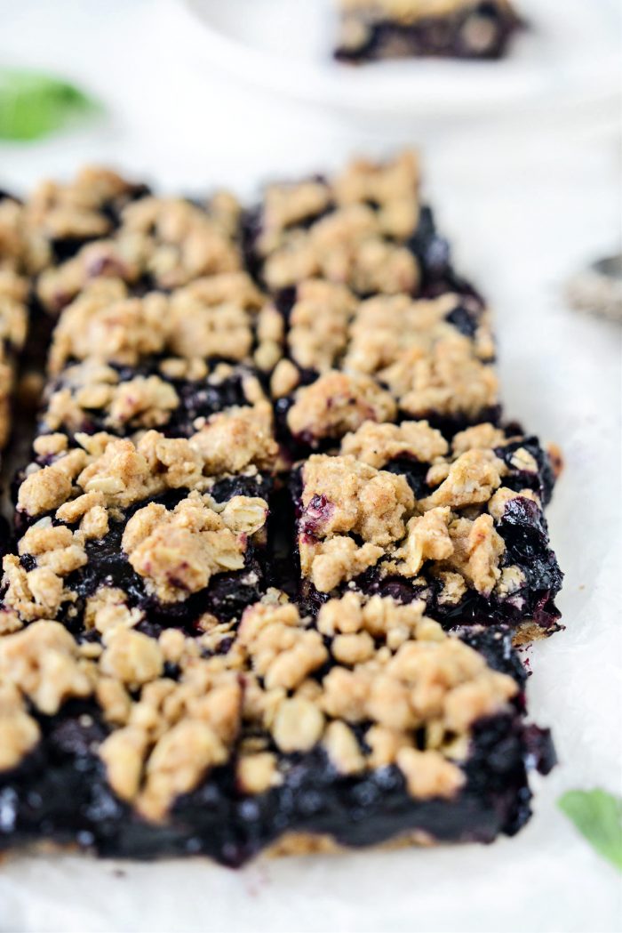 Blueberry Oatmeal Crumble Pie Bars