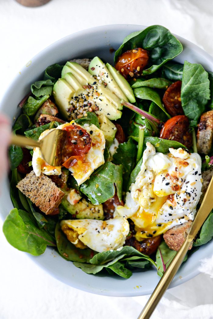 Simple Breakfast Salad