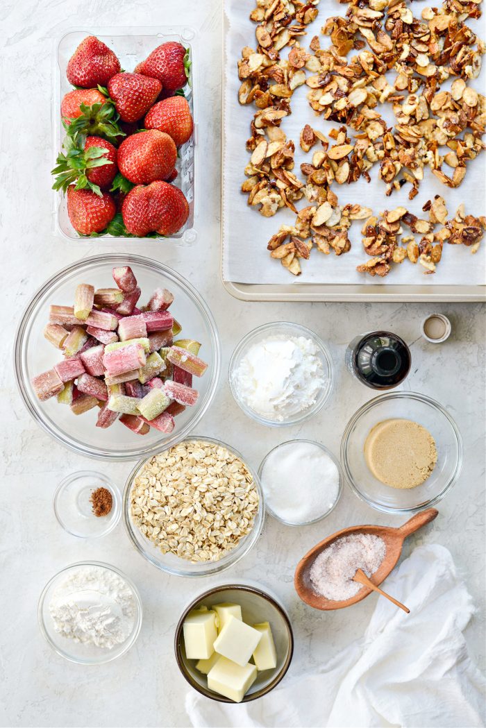 Strawberry Rhubarb Crisp ingredients