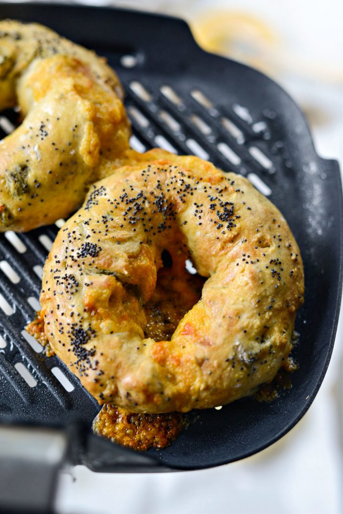 air fried Air Fryer Jalapeno Cheddar Bagels