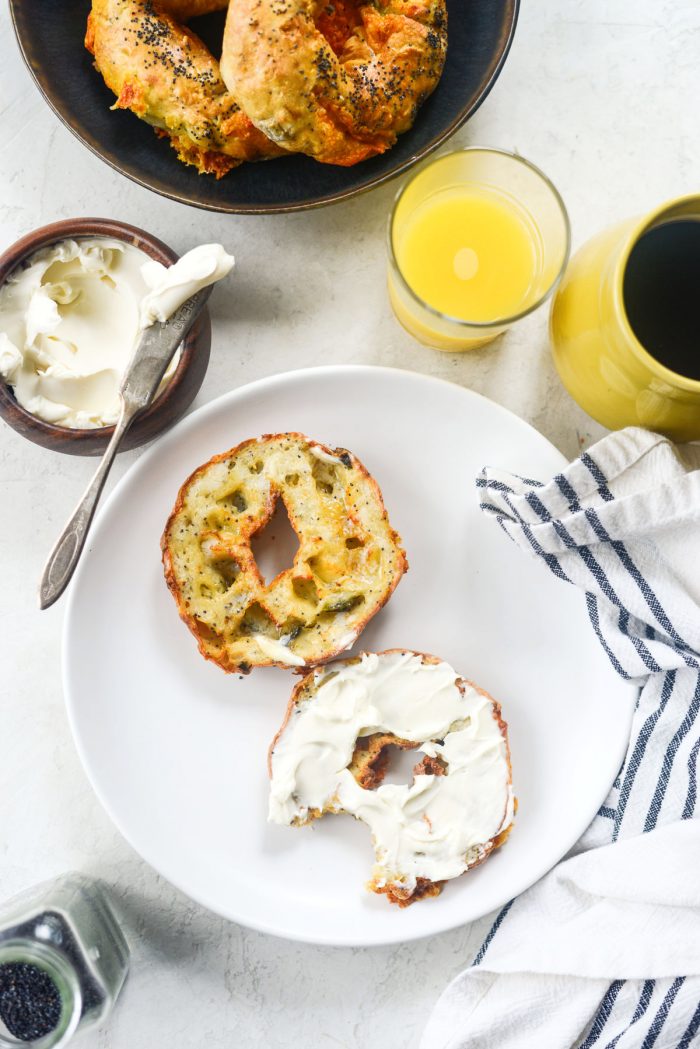 Air Fryer Jalapeno Cheddar Bagels