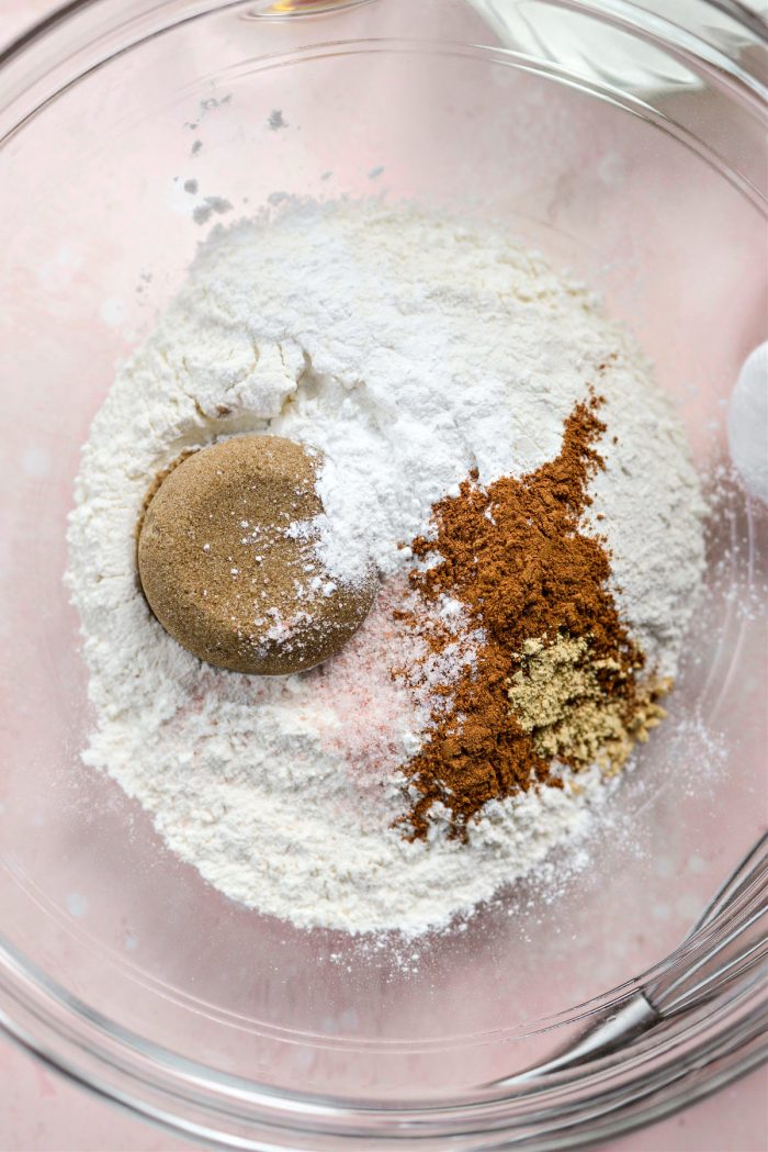 dry ingredients in glass bowl