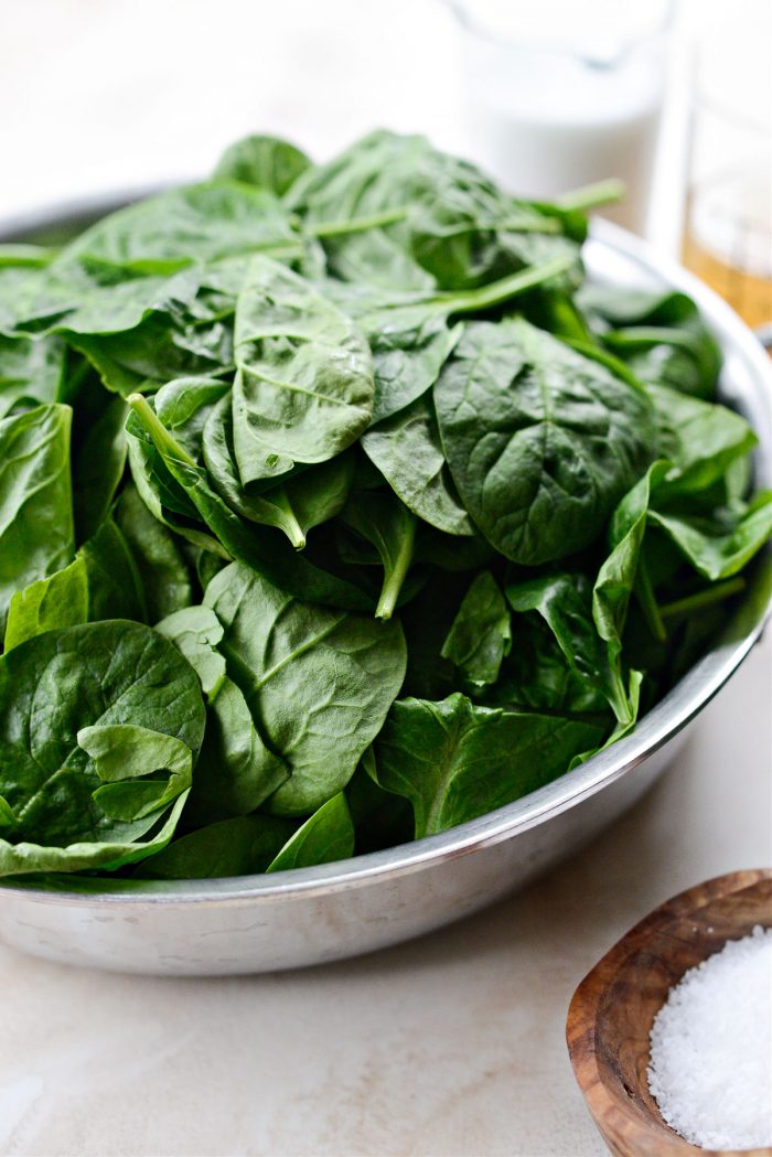 spinach in pan